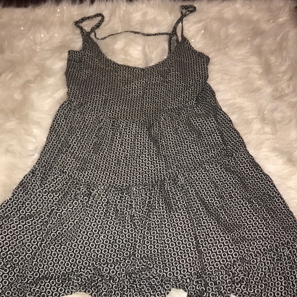 Brandy Melville Dresses & Skirts - Brandy Melville flower dress
